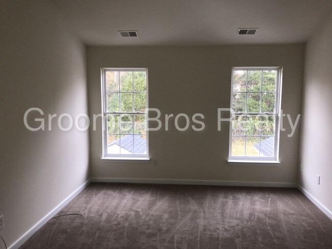 Foto del edificio - 3822 Dominion Townes Cir