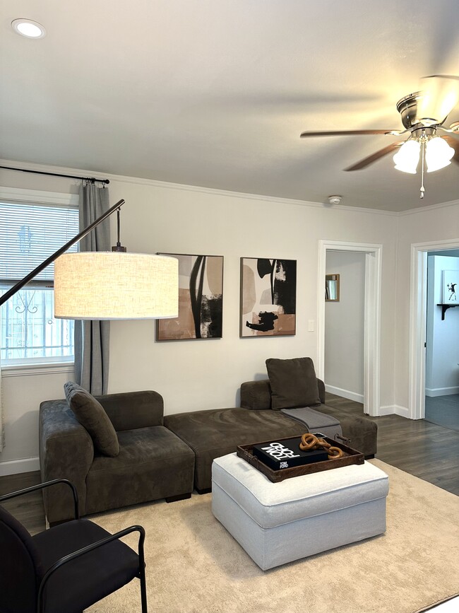 Living Space - Furnished option - 2702 Kenwood Ave