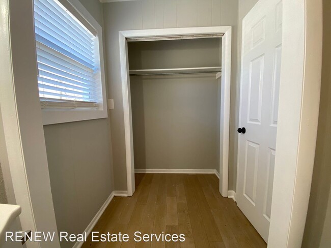 Building Photo - 4 br, 2 bath House - 4989 Edmondson Pike