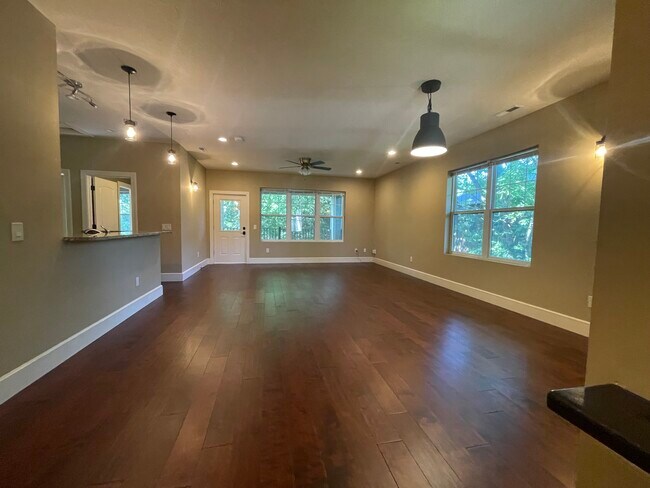 Sala de estar - 1609 W 4th St