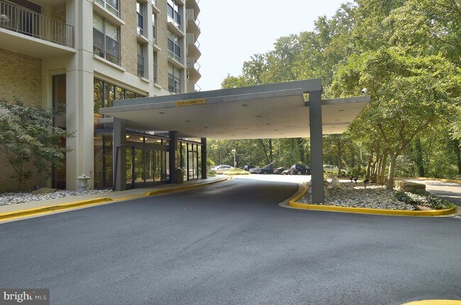 Foto del edificio - 9039 Sligo Creek Pkwy