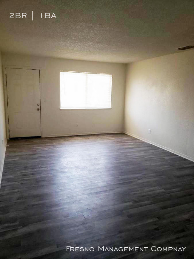 Foto del edificio - 4837 E Lane Ave
