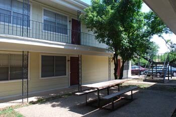 Building Photo - 800 Rambler Dr