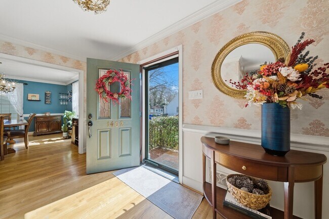 Foto del edificio - 1402 Trouville Ave
