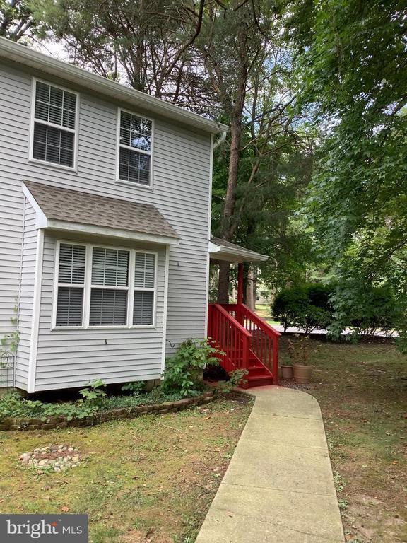 Building Photo - 235 Balin Ct
