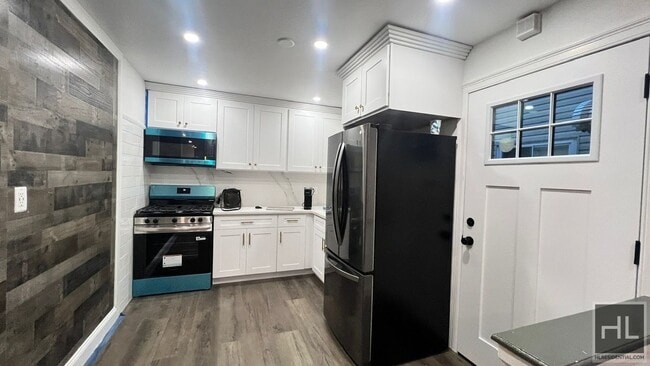 Building Photo - 149-63 256 STREET