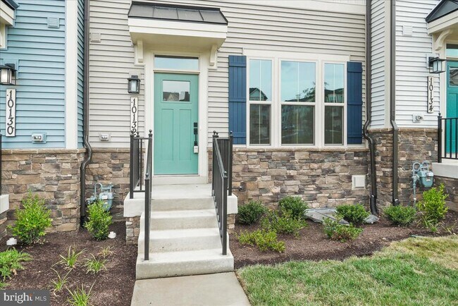 Foto del edificio - 10132 Lake Linganore Blvd