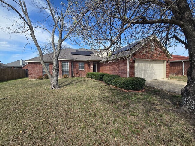 Building Photo - PRICE REDUCTION - AVAILABLE NOW!