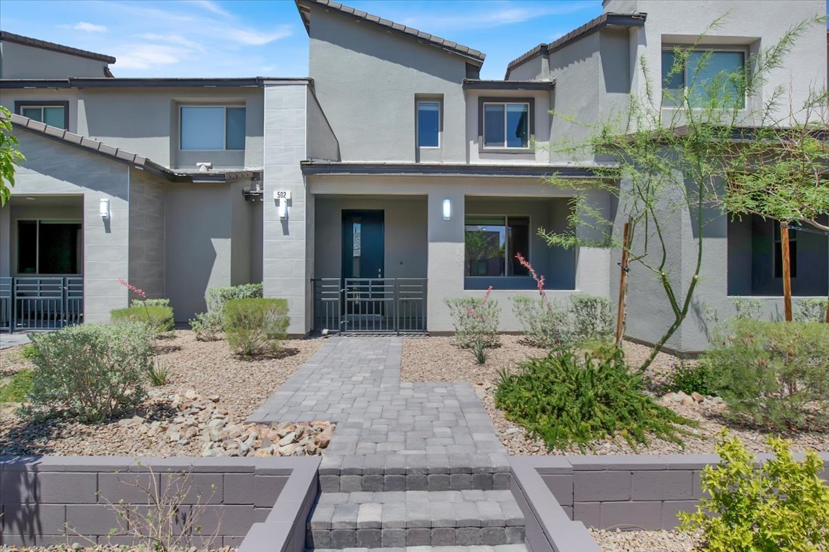 Foto principal - 502 Sonoma Range St