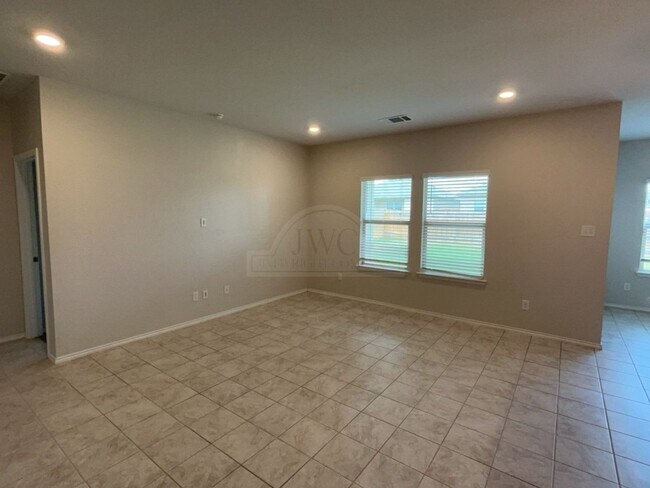 Building Photo - 9611 Murandy Dr