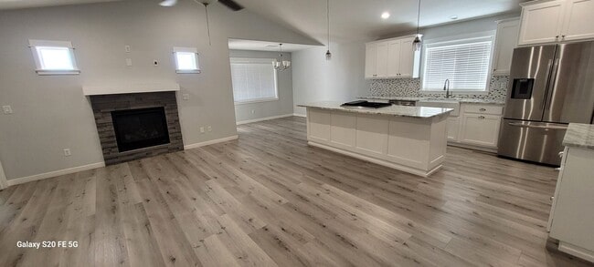 Building Photo - Beautiful Spacious Home for Rent