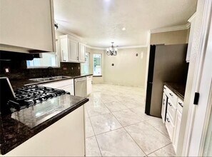 Building Photo - 16918 Blend Stone