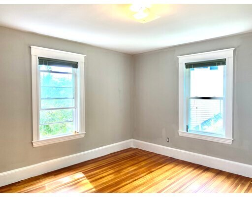 Primary Photo - 36 Melville Ave