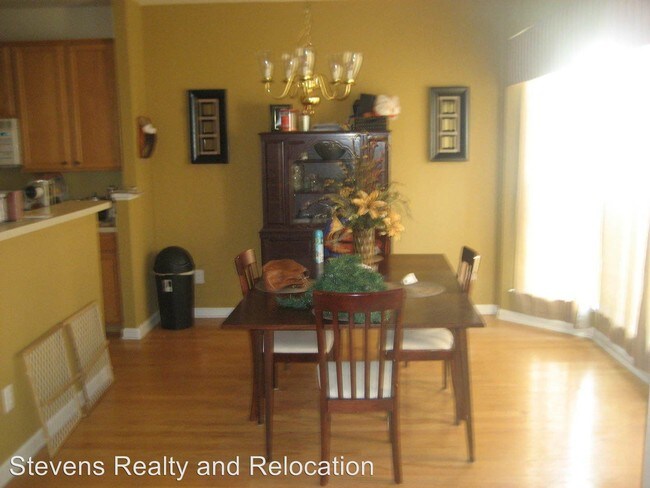 Building Photo - 4909 Delta Lake Dr