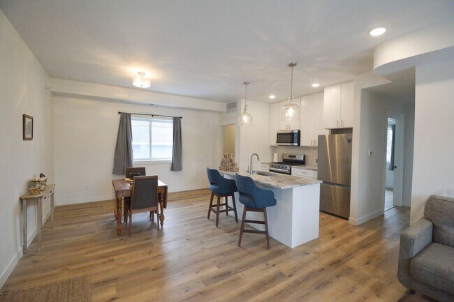 Foto del edificio - 1204 2nd Ave NW