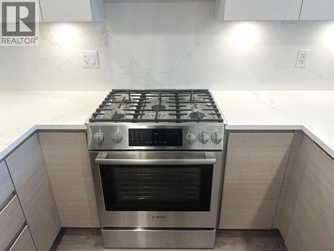 Photo du bâtiment - 4788 Hastings St