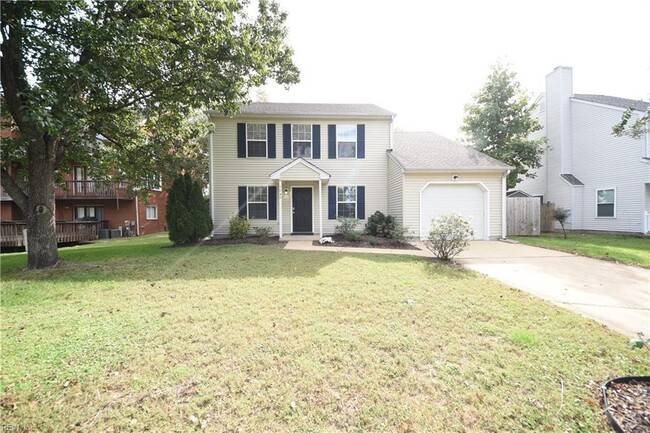 Building Photo - 1549 River Creek Crescent