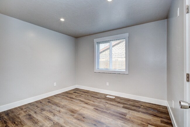 Foto del edificio - 605 E Elgin St