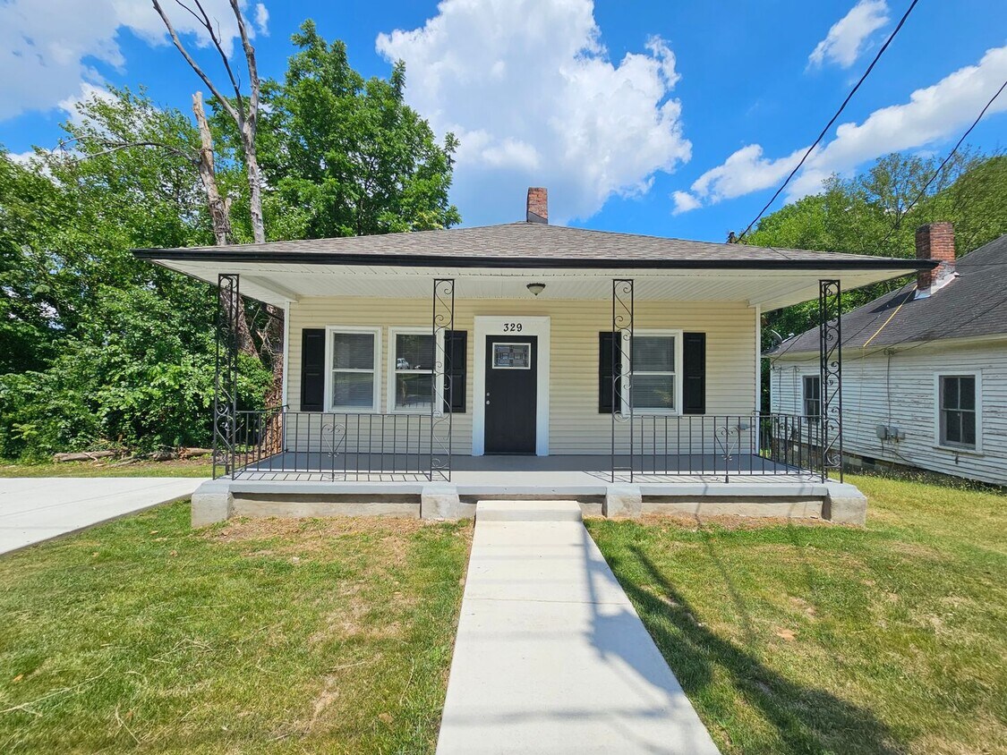 Must see! 2 BR in High Point - Must see! 2 BR in High Point