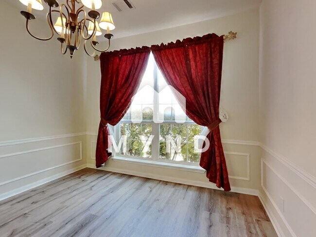 Foto del edificio - 1502 Crescent Gln