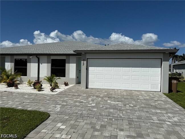 Foto del edificio - 313 SW 47th Terrace