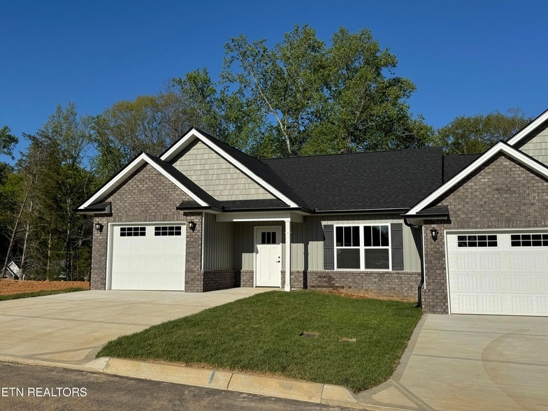 Foto principal - 10620 Rather Rd