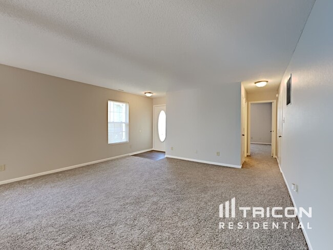Building Photo - 7621 Mansfield Way