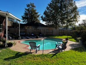 Building Photo - 15611 Brookwood Lake Pl