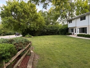 Building Photo - 542 S Newman Rd