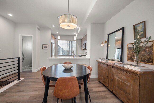 Foto del edificio - Modern Townhome Living in Lakewood – $2,65...