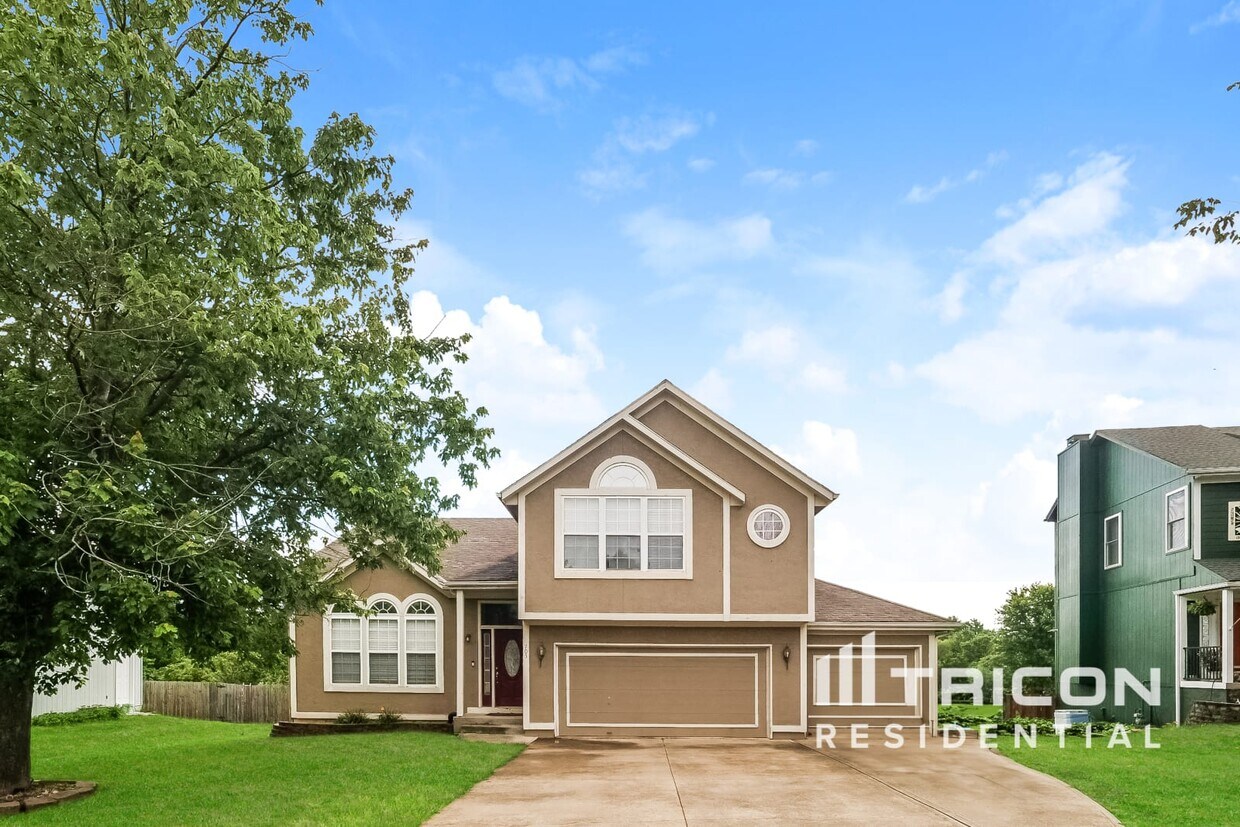 Foto principal - 705 Old Paint Rd