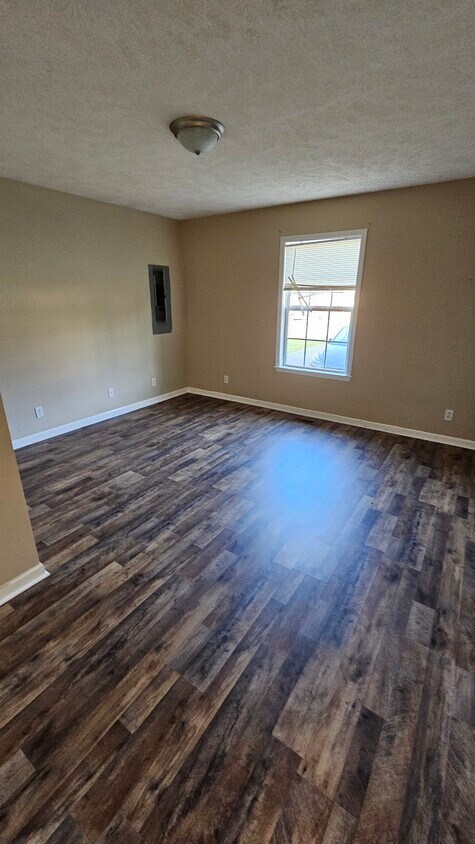 Foto principal - 86 Dixie Ct