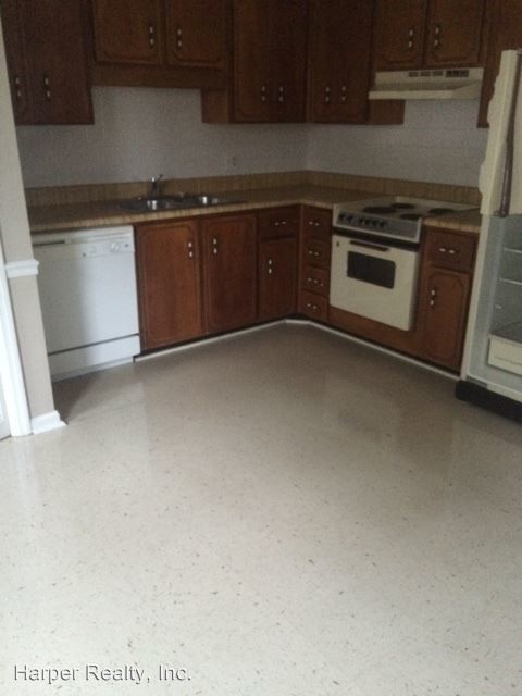 Building Photo - 2 br, 1 bath House - 925C Brookhaven Drive