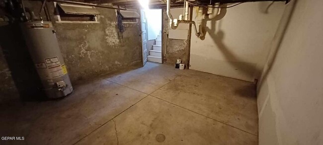 Building Photo - 4108 Pershing Dr