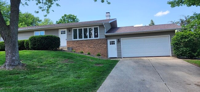 Building Photo - 1707 Miller Rd