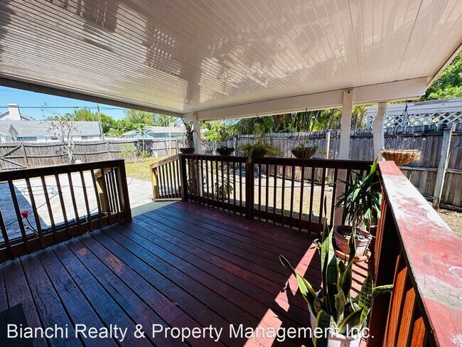 Building Photo - 3 br, 2.5 bath House - 10190 61st Way N