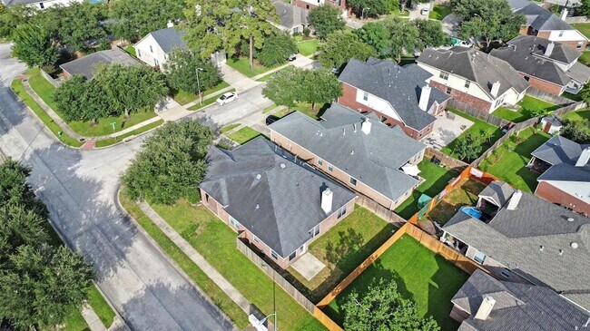 Foto del edificio - 19227 Countryhills Ct