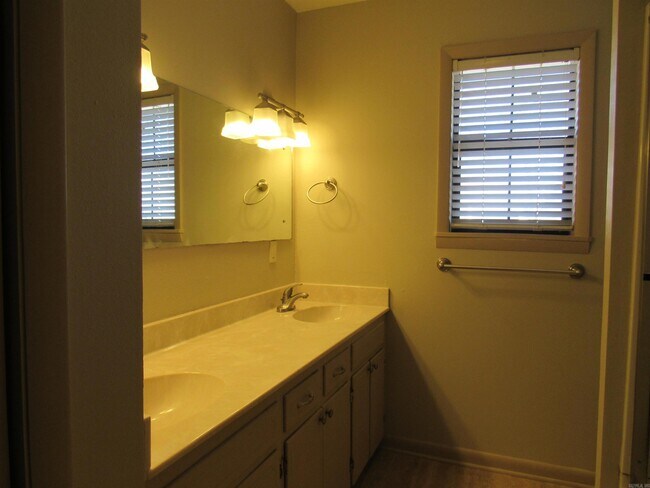 Foto del edificio - 116 US-64