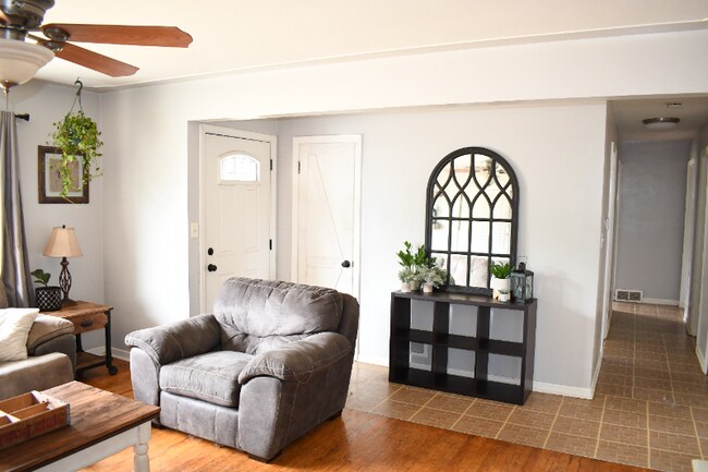 Foto del edificio - 3900 Navaho St SW