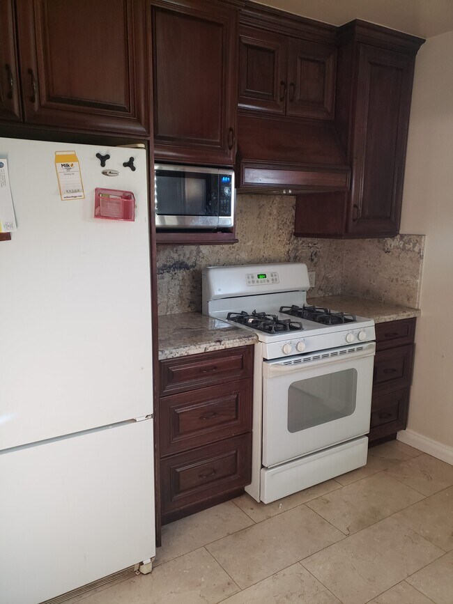 Foto del edificio - 705 Keenan St