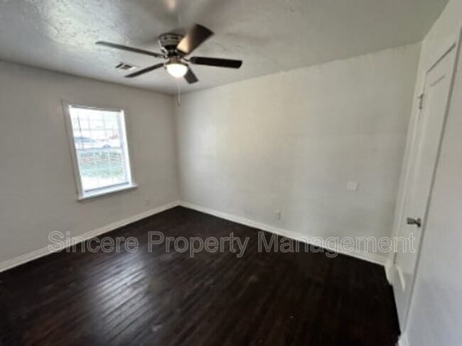 Building Photo - 2300 Granada Blvd