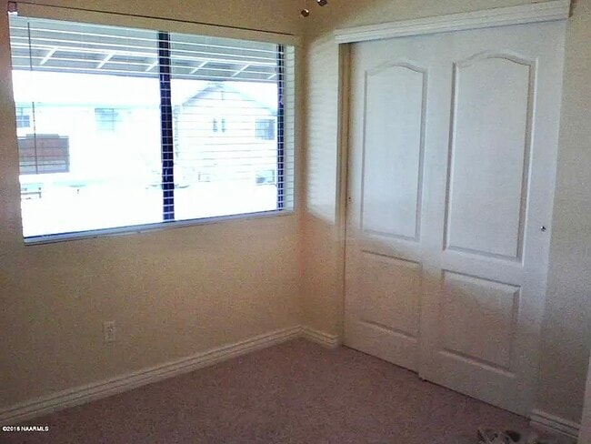 Building Photo - 3200 S Litzler Dr