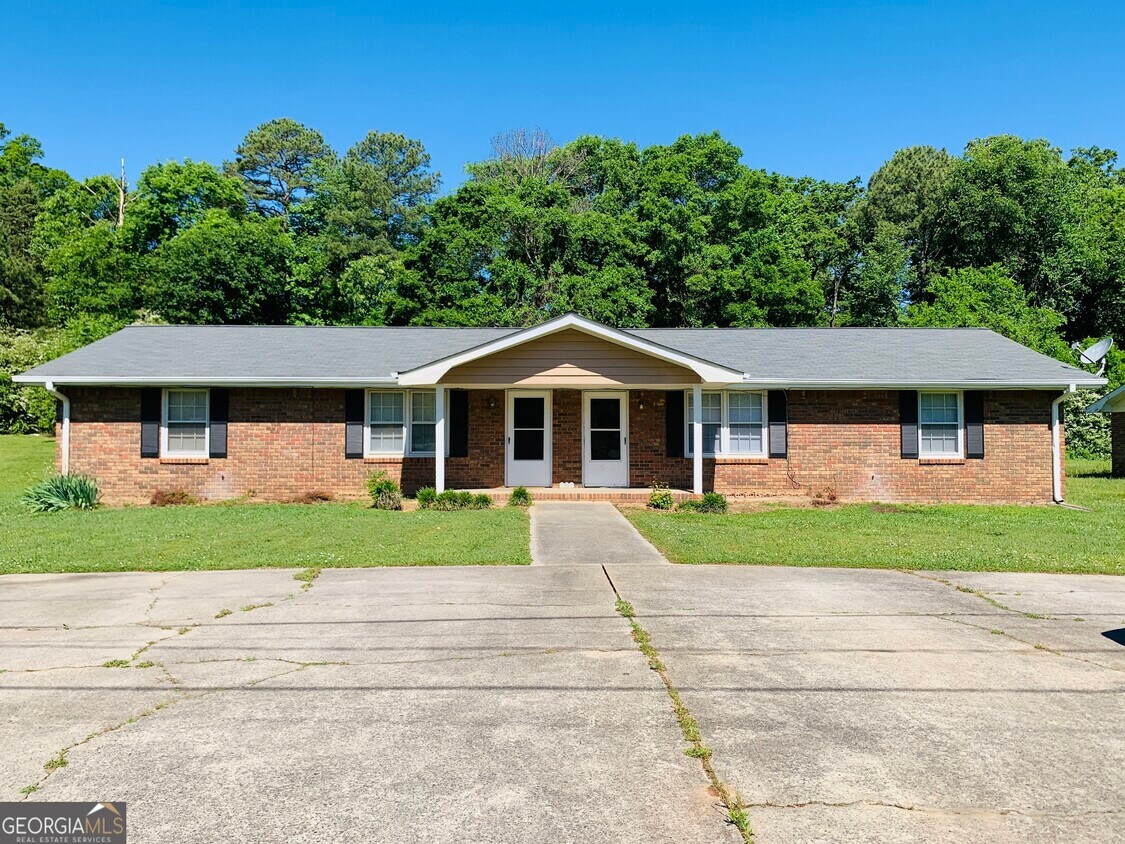 18 Paige St, Cartersville, GA 30121 Townhome Rentals in Cartersville