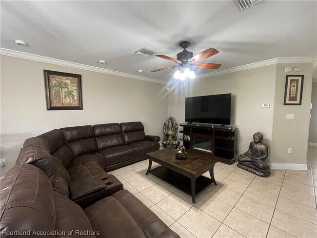 Foto del edificio - 4050 Placid Lakes Blvd