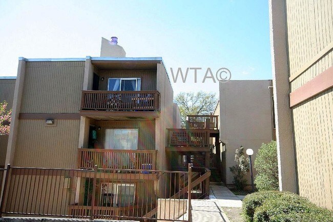 Foto del edificio - 2 bedroom in Austin TX 78741
