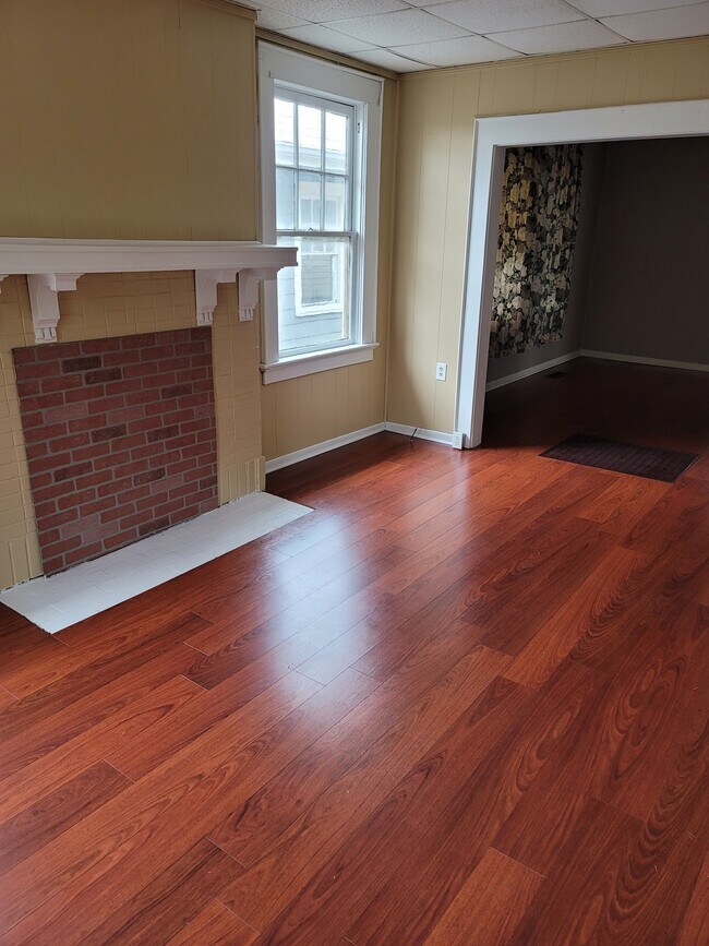 Sala de estar - 522 Oak Pl