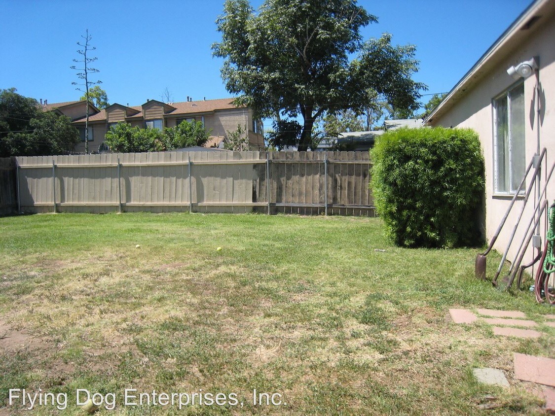 Primary Photo - 4808-4814 Parks Ave