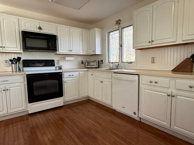 Foto del edificio - 195 W Cornwall Rd