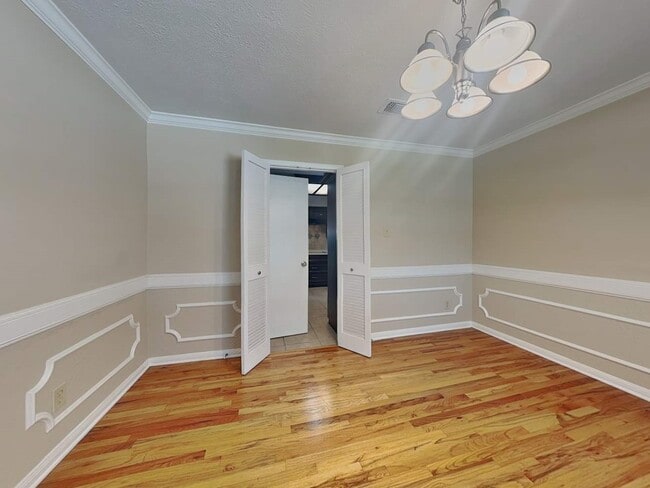 Foto del edificio - 6607 Gentle Bend Dr