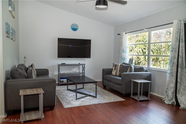 Foto del edificio - 5870 Star Grass Ln